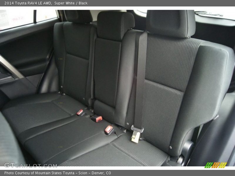 Super White / Black 2014 Toyota RAV4 LE AWD