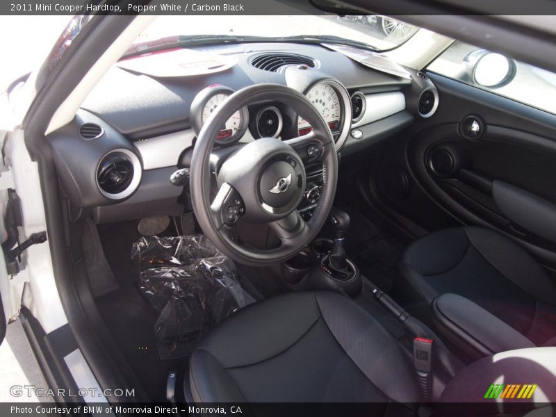 Pepper White / Carbon Black 2011 Mini Cooper Hardtop