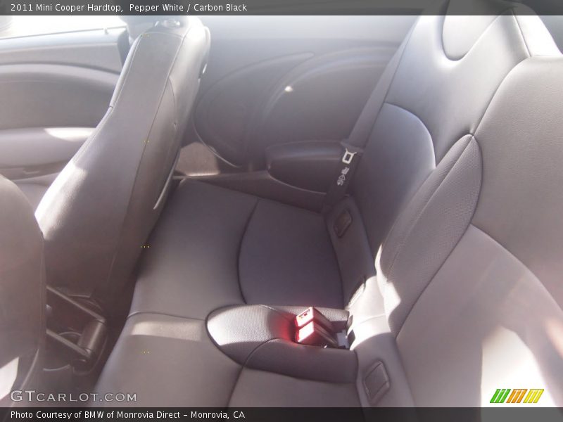 Pepper White / Carbon Black 2011 Mini Cooper Hardtop