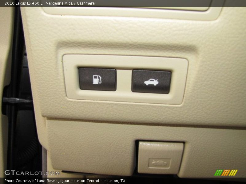 Controls of 2010 LS 460 L