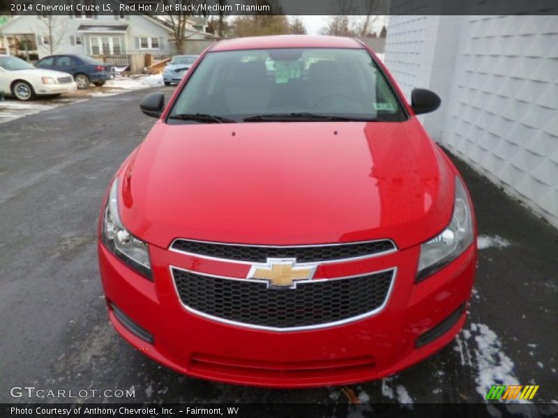 Red Hot / Jet Black/Medium Titanium 2014 Chevrolet Cruze LS