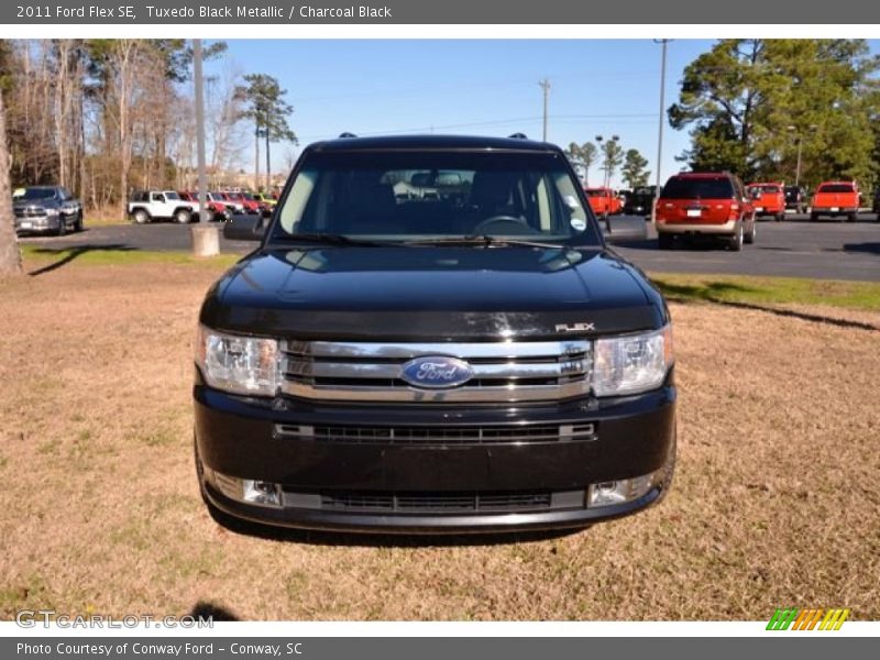 Tuxedo Black Metallic / Charcoal Black 2011 Ford Flex SE