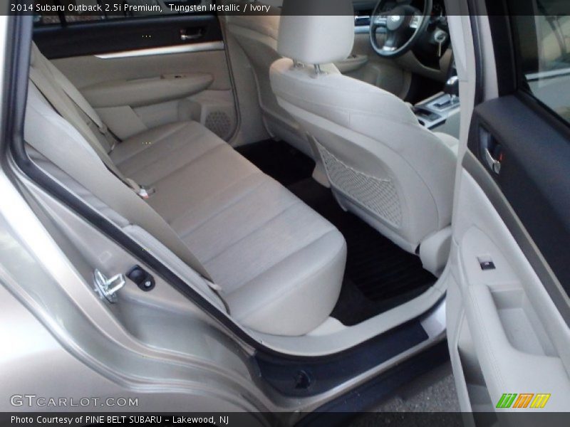 Tungsten Metallic / Ivory 2014 Subaru Outback 2.5i Premium