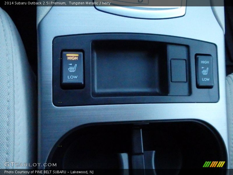 Tungsten Metallic / Ivory 2014 Subaru Outback 2.5i Premium