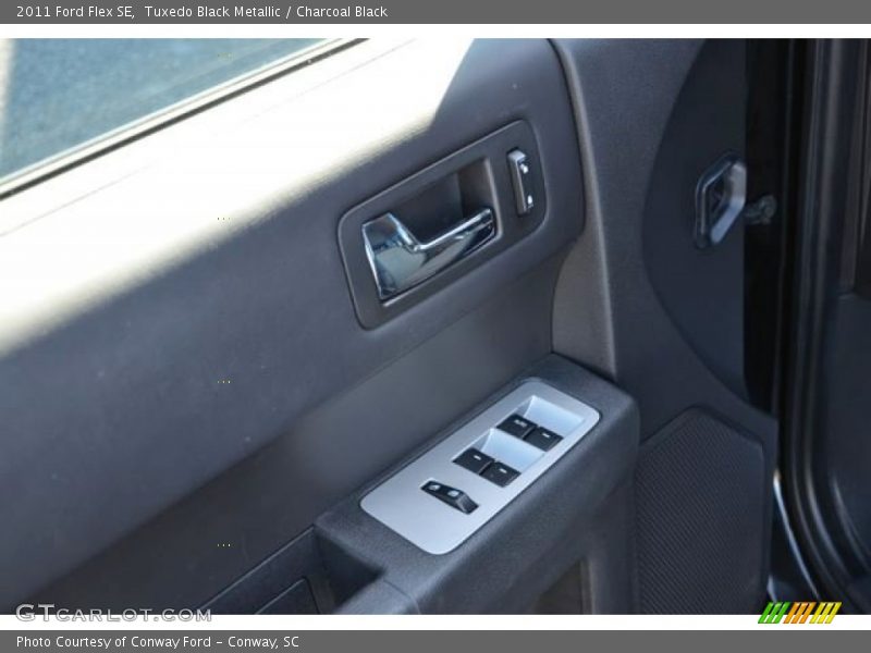 Tuxedo Black Metallic / Charcoal Black 2011 Ford Flex SE