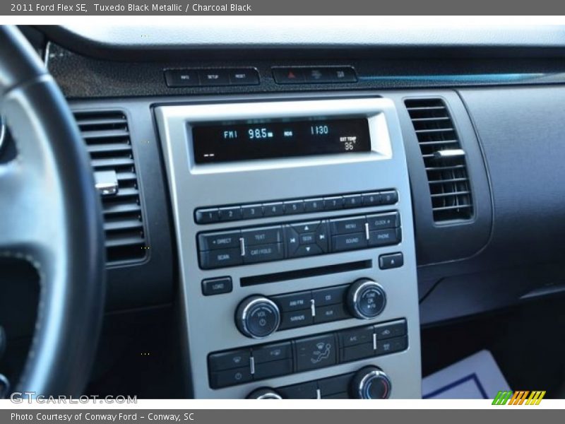Tuxedo Black Metallic / Charcoal Black 2011 Ford Flex SE