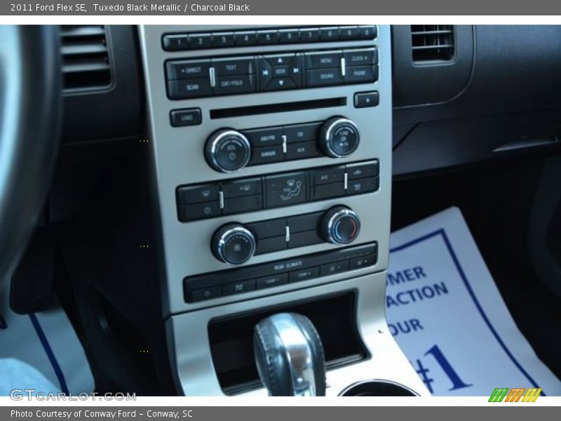 Tuxedo Black Metallic / Charcoal Black 2011 Ford Flex SE