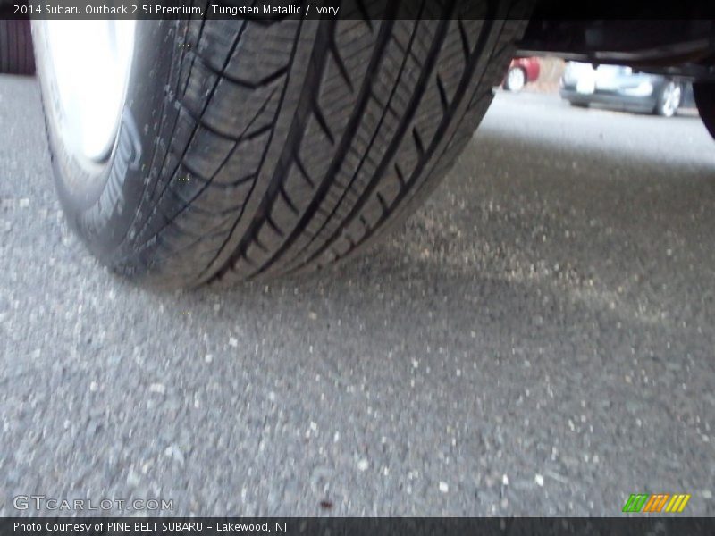 Tungsten Metallic / Ivory 2014 Subaru Outback 2.5i Premium