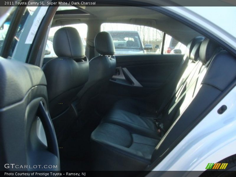 Super White / Dark Charcoal 2011 Toyota Camry SE