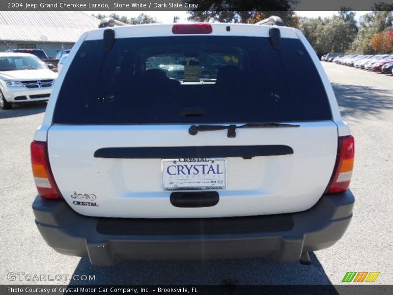 Stone White / Dark Slate Gray 2004 Jeep Grand Cherokee Laredo