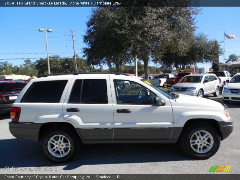 Stone White / Dark Slate Gray 2004 Jeep Grand Cherokee Laredo