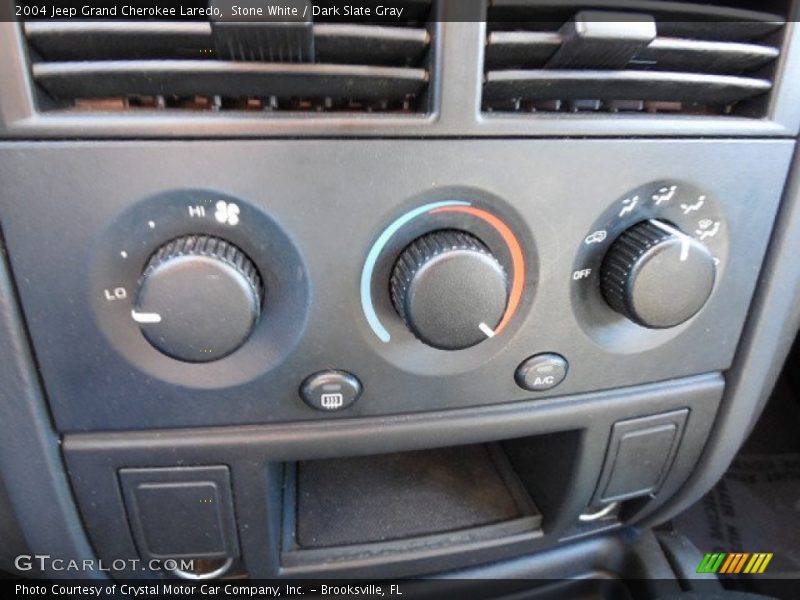 Stone White / Dark Slate Gray 2004 Jeep Grand Cherokee Laredo