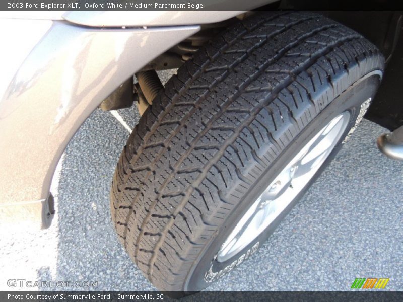 Oxford White / Medium Parchment Beige 2003 Ford Explorer XLT