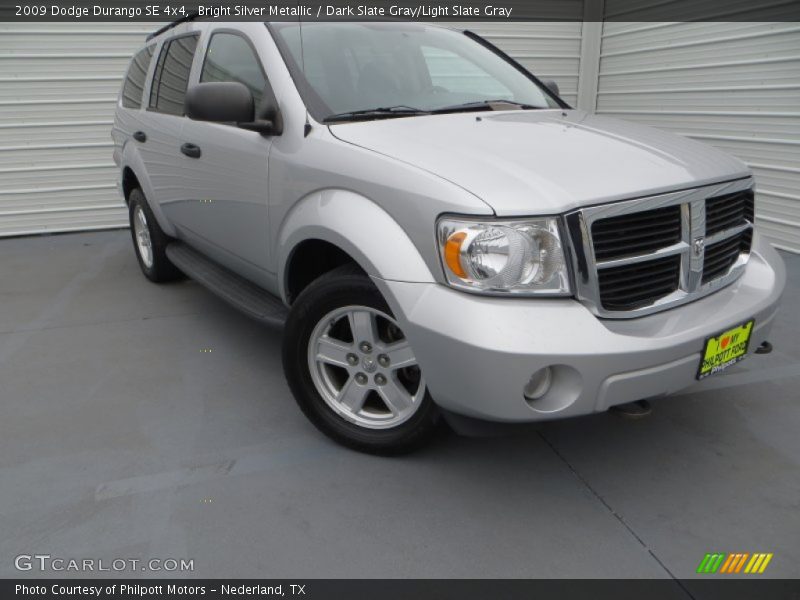 Bright Silver Metallic / Dark Slate Gray/Light Slate Gray 2009 Dodge Durango SE 4x4