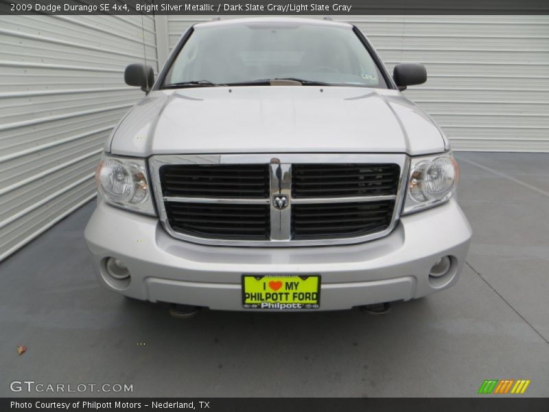 Bright Silver Metallic / Dark Slate Gray/Light Slate Gray 2009 Dodge Durango SE 4x4
