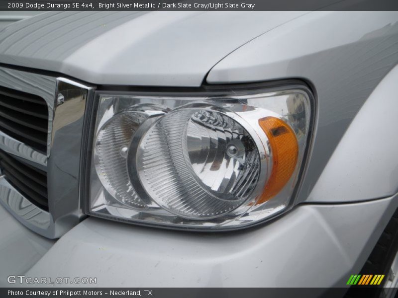 Bright Silver Metallic / Dark Slate Gray/Light Slate Gray 2009 Dodge Durango SE 4x4