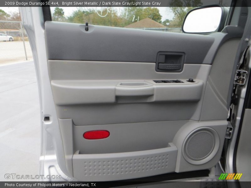 Bright Silver Metallic / Dark Slate Gray/Light Slate Gray 2009 Dodge Durango SE 4x4