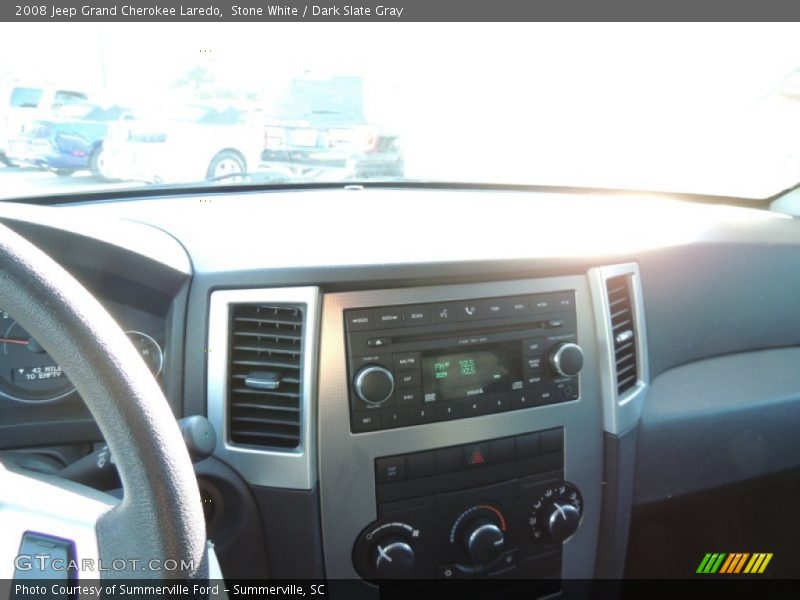 Stone White / Dark Slate Gray 2008 Jeep Grand Cherokee Laredo
