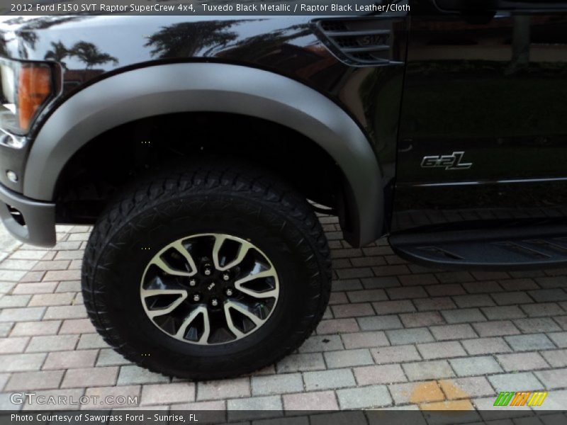 Tuxedo Black Metallic / Raptor Black Leather/Cloth 2012 Ford F150 SVT Raptor SuperCrew 4x4