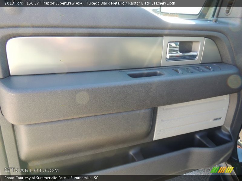 Tuxedo Black Metallic / Raptor Black Leather/Cloth 2013 Ford F150 SVT Raptor SuperCrew 4x4