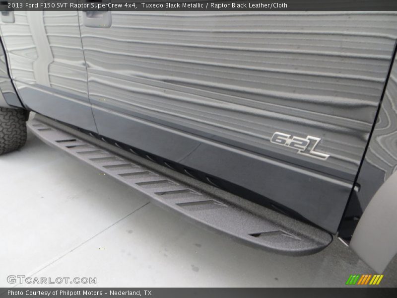 Tuxedo Black Metallic / Raptor Black Leather/Cloth 2013 Ford F150 SVT Raptor SuperCrew 4x4