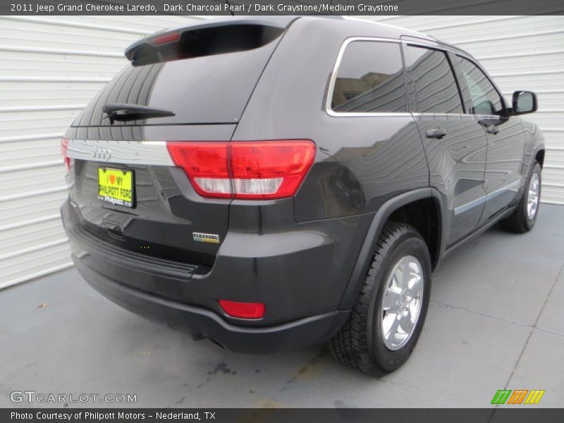 Dark Charcoal Pearl / Dark Graystone/Medium Graystone 2011 Jeep Grand Cherokee Laredo