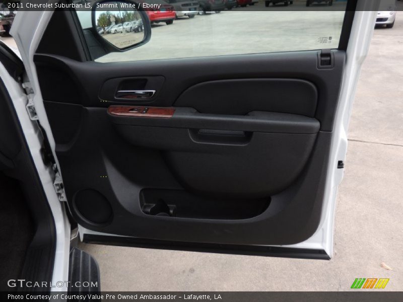 Summit White / Ebony 2011 Chevrolet Suburban LS