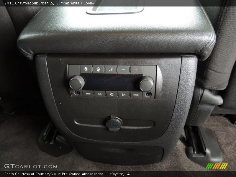 Summit White / Ebony 2011 Chevrolet Suburban LS