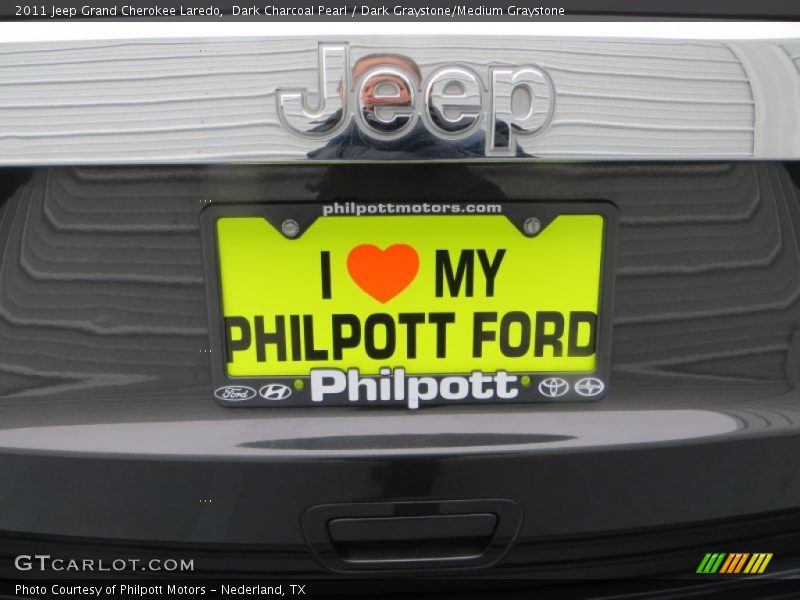 Dark Charcoal Pearl / Dark Graystone/Medium Graystone 2011 Jeep Grand Cherokee Laredo
