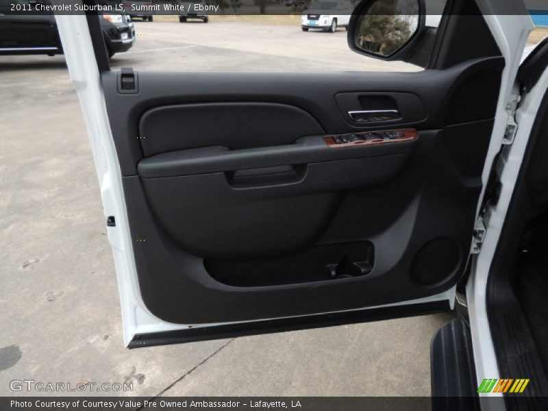 Summit White / Ebony 2011 Chevrolet Suburban LS