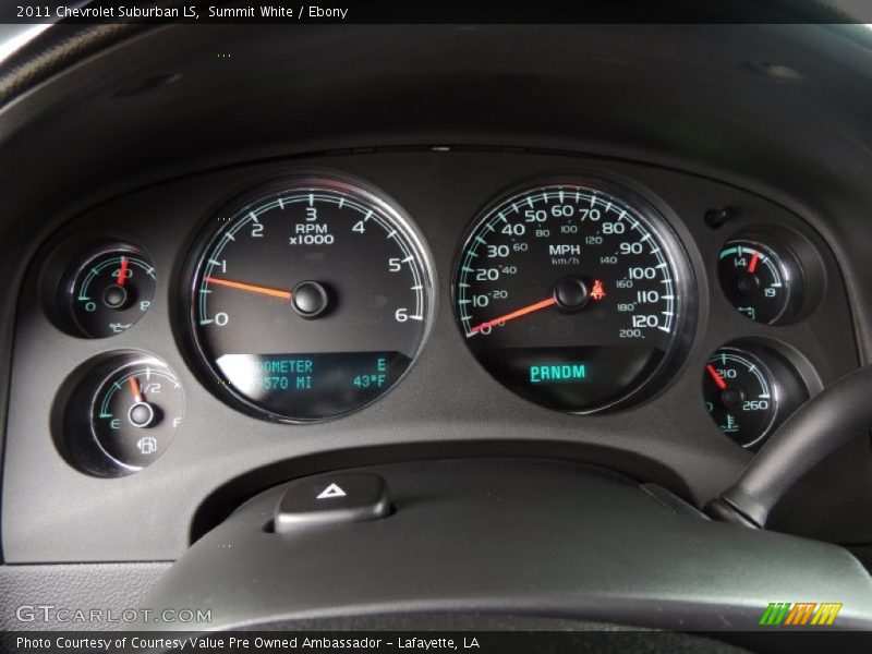 Summit White / Ebony 2011 Chevrolet Suburban LS
