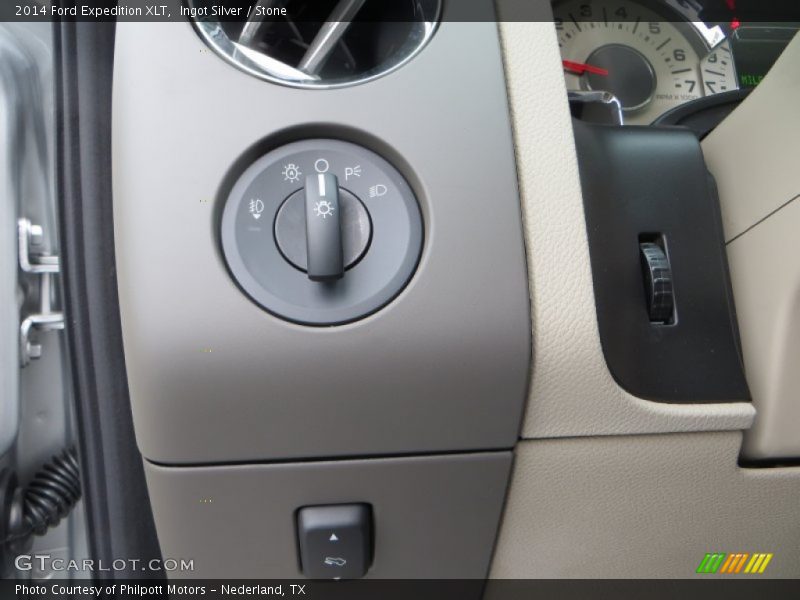 Ingot Silver / Stone 2014 Ford Expedition XLT