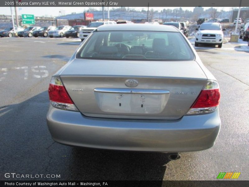 Mineral Green Opalescent / Gray 2005 Toyota Camry XLE V6