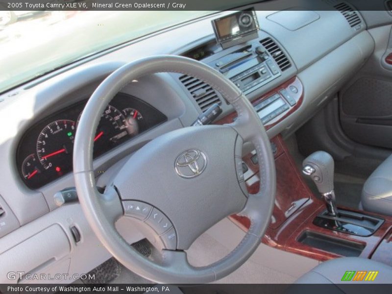 Mineral Green Opalescent / Gray 2005 Toyota Camry XLE V6