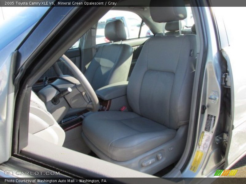 Mineral Green Opalescent / Gray 2005 Toyota Camry XLE V6