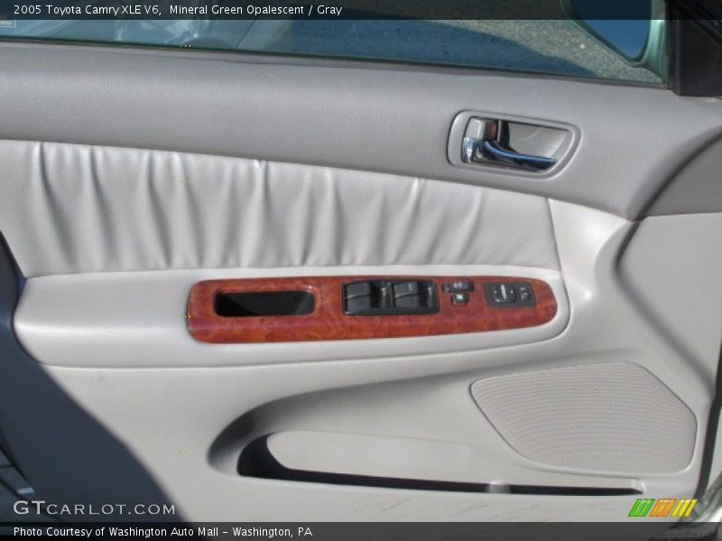 Mineral Green Opalescent / Gray 2005 Toyota Camry XLE V6