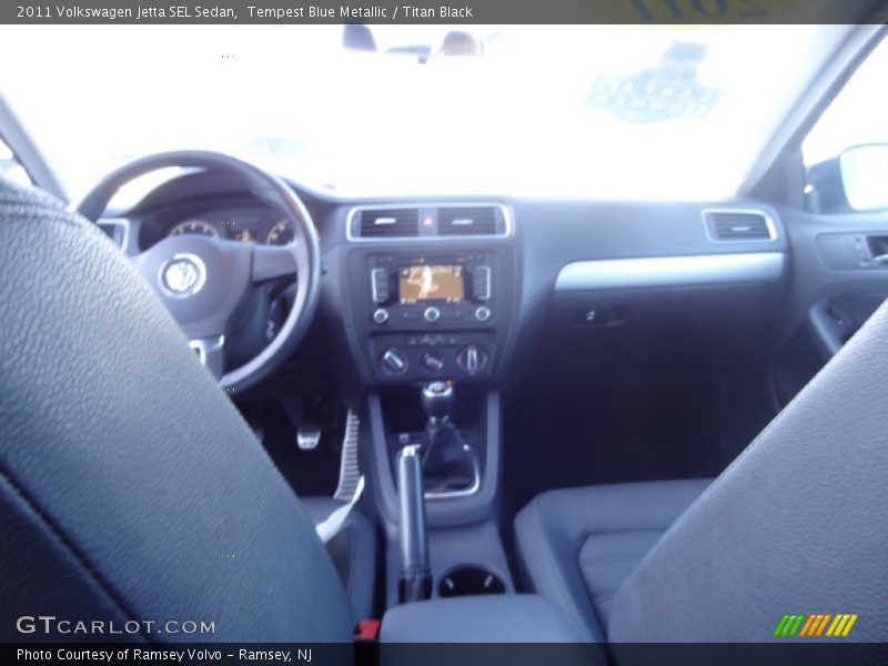 Tempest Blue Metallic / Titan Black 2011 Volkswagen Jetta SEL Sedan