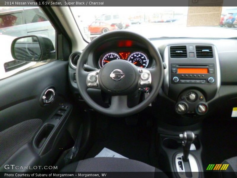 Super Black / Charcoal 2014 Nissan Versa 1.6 SV Sedan