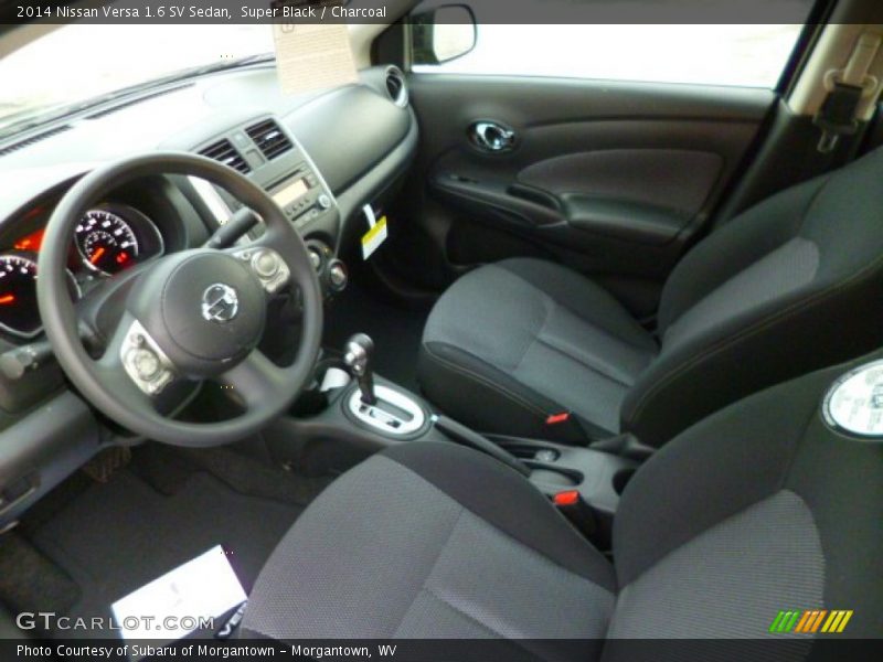 Super Black / Charcoal 2014 Nissan Versa 1.6 SV Sedan