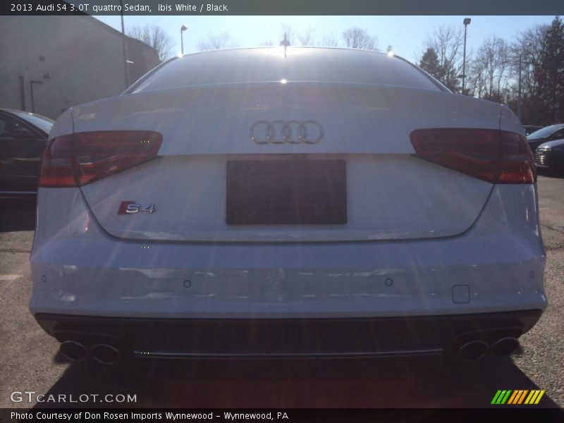 Ibis White / Black 2013 Audi S4 3.0T quattro Sedan