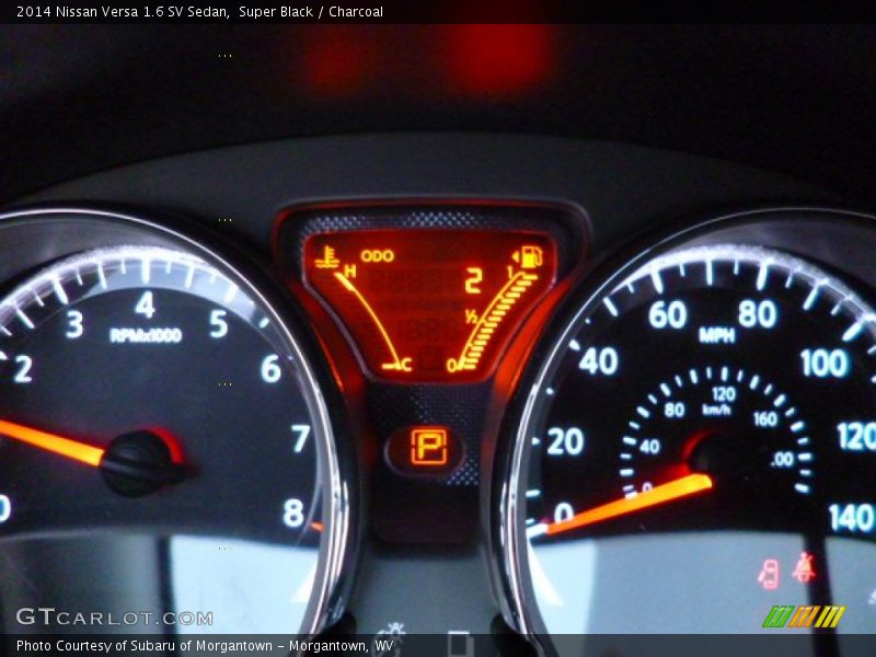Super Black / Charcoal 2014 Nissan Versa 1.6 SV Sedan