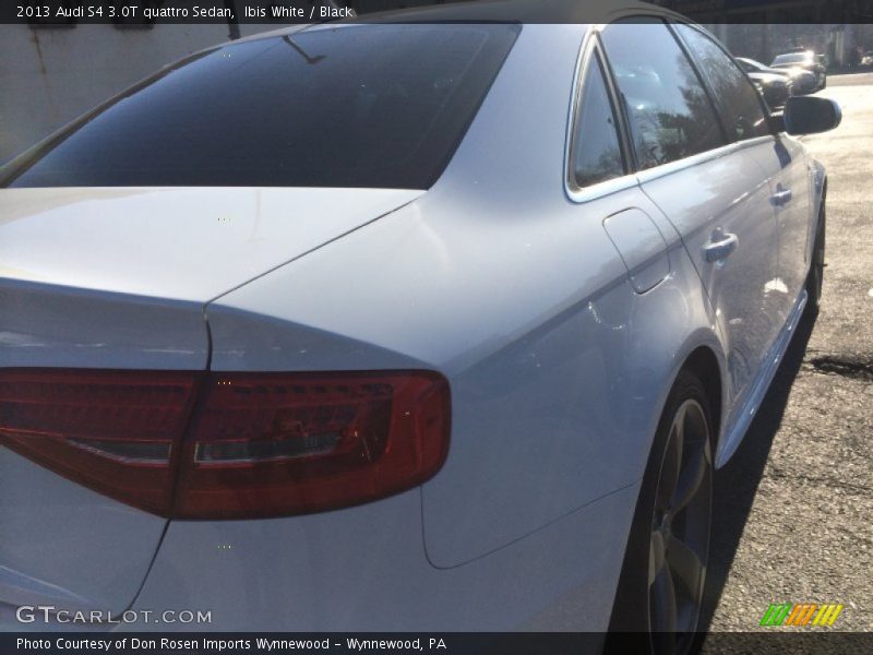 Ibis White / Black 2013 Audi S4 3.0T quattro Sedan