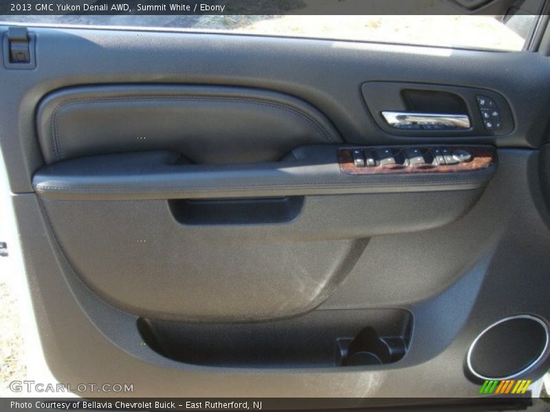 Summit White / Ebony 2013 GMC Yukon Denali AWD