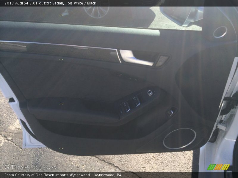 Ibis White / Black 2013 Audi S4 3.0T quattro Sedan