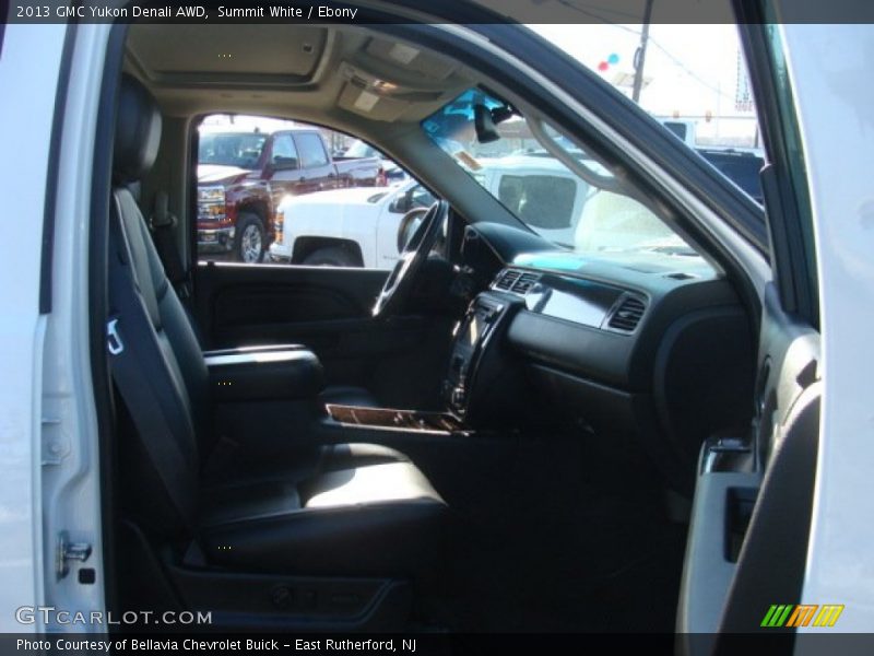 Summit White / Ebony 2013 GMC Yukon Denali AWD