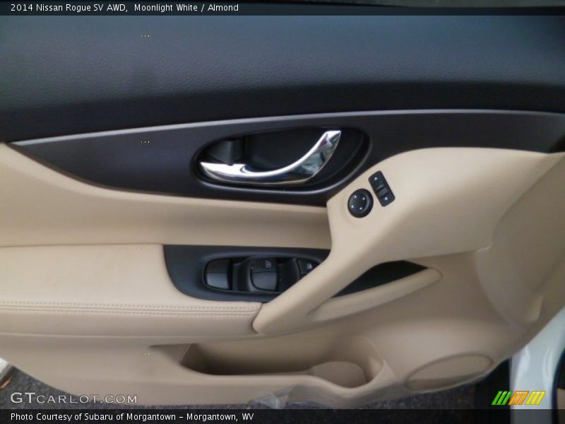 Moonlight White / Almond 2014 Nissan Rogue SV AWD