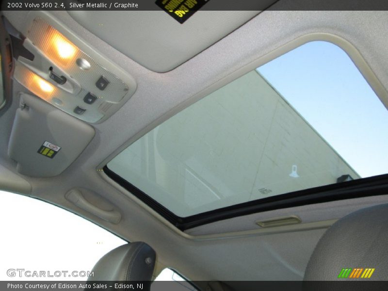 Silver Metallic / Graphite 2002 Volvo S60 2.4