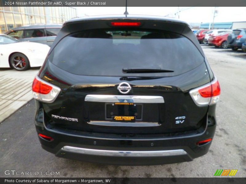 Super Black / Charcoal 2014 Nissan Pathfinder SV AWD