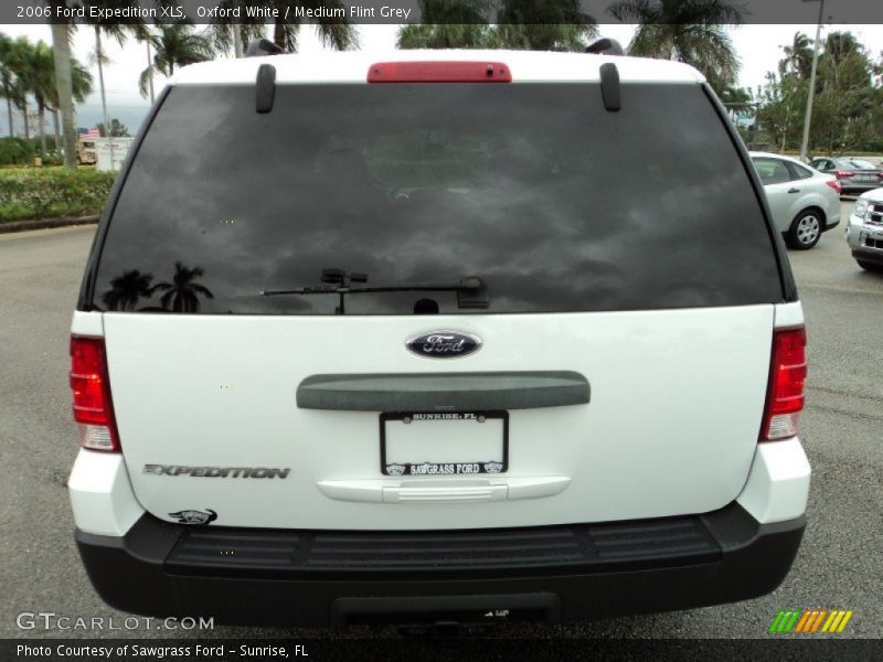 Oxford White / Medium Flint Grey 2006 Ford Expedition XLS