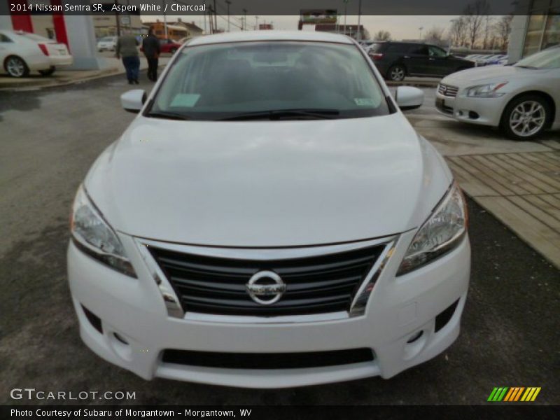 Aspen White / Charcoal 2014 Nissan Sentra SR